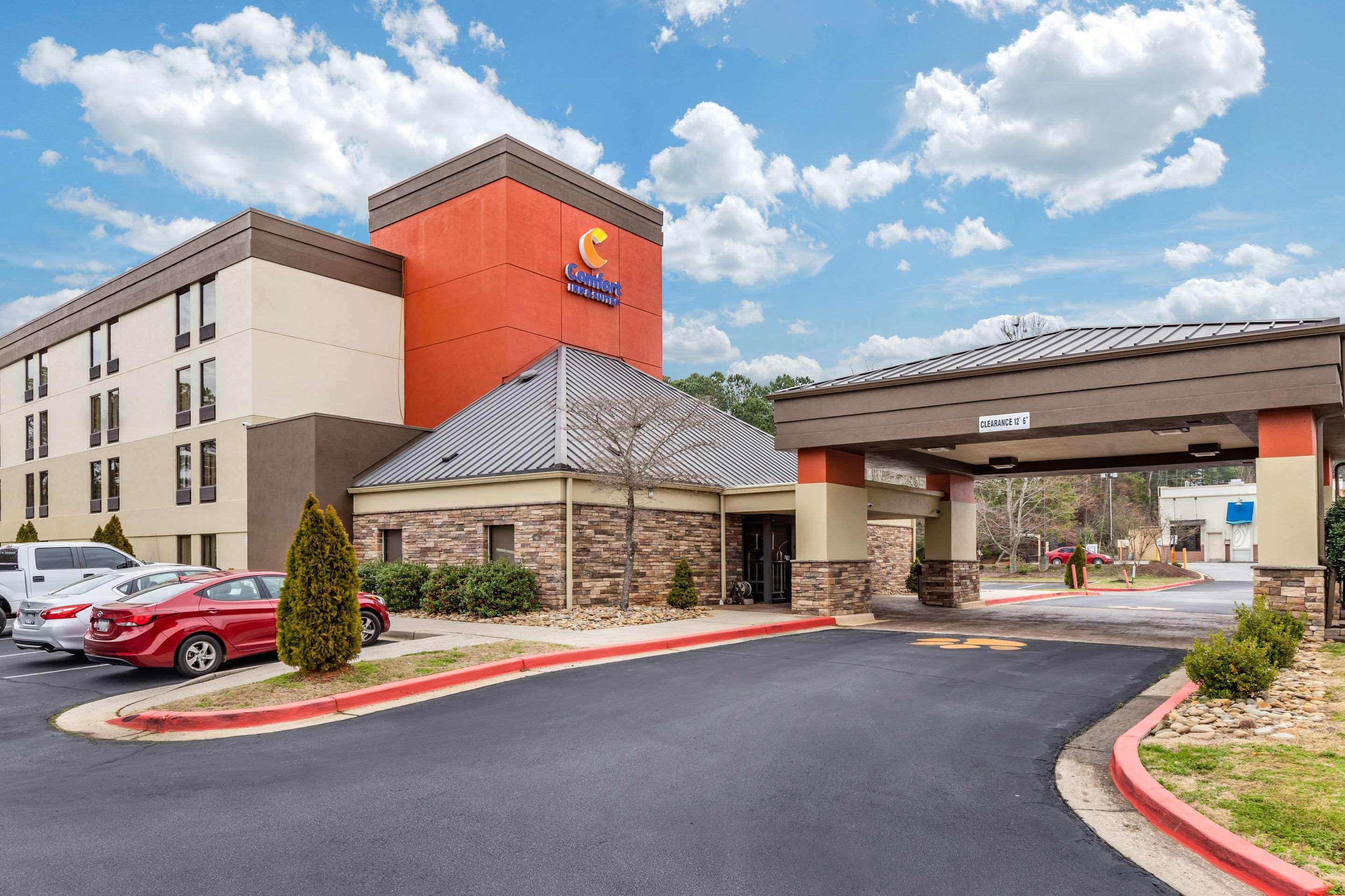 Comfort Inn & Suites Clemson - University Area Exterior foto